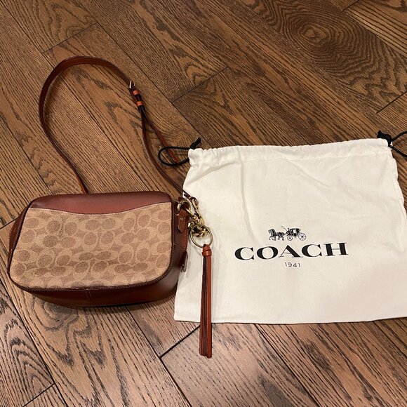 Coach Signature Canvas Camera Bag, Brown - Picture 6 of 8